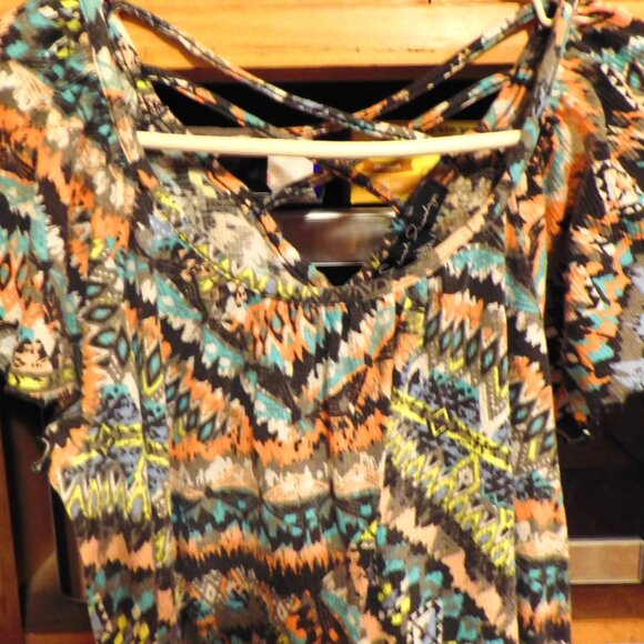 BEAUTIFUL "FRENCH LAUNDRY" WOMEN'S TOP SIZE 1X - Picture 3 of 5